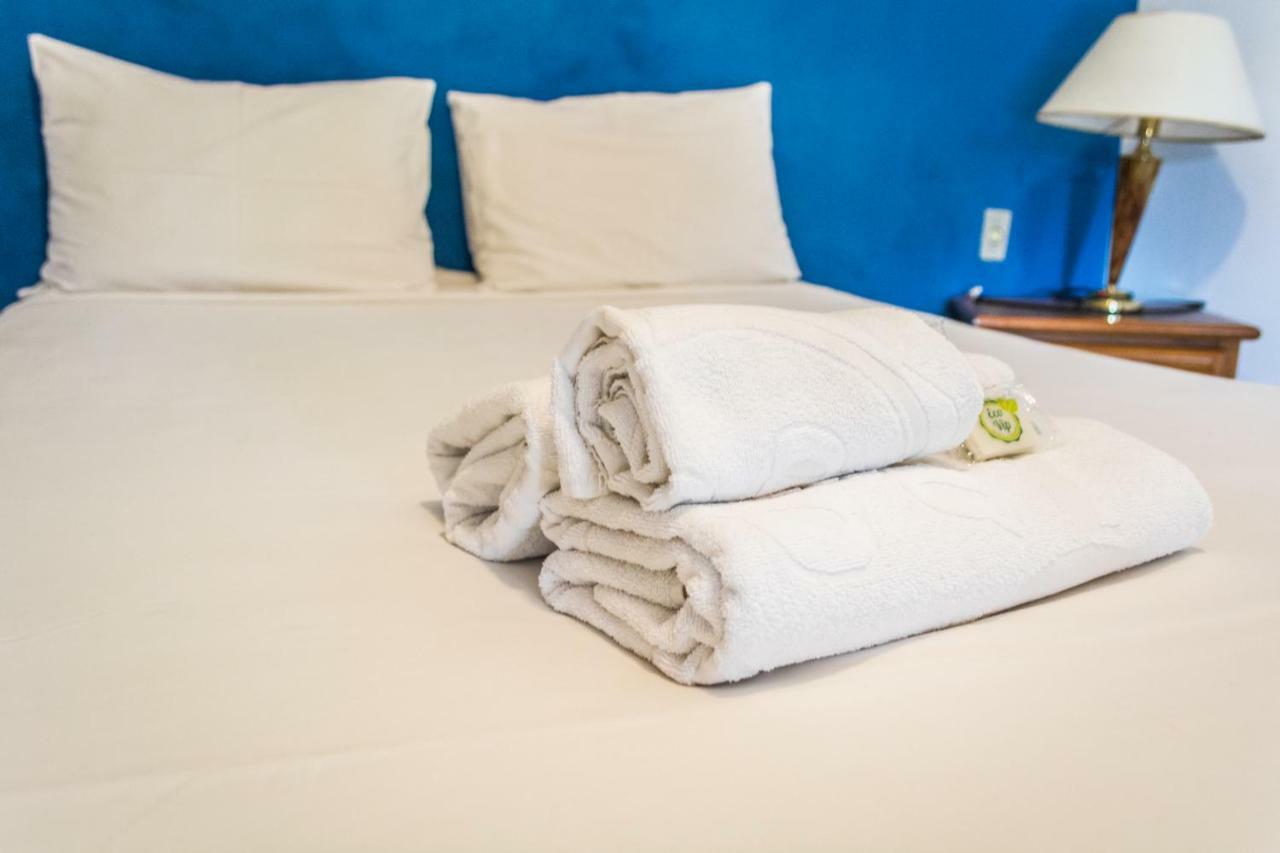 Deluxe Room,831557177:JPEG